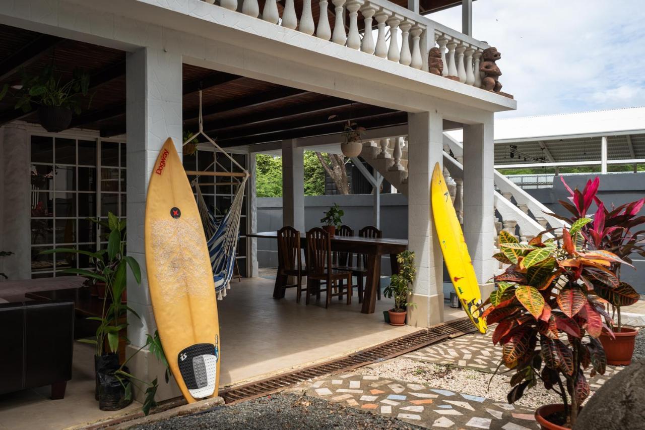 Mai Ke Kai Surf House Hostel Tamarindo Bagian luar foto